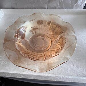 Stunning Jeannette Carnival‎ Glass Ruffled Bowl Vintage Marigold Iris Design